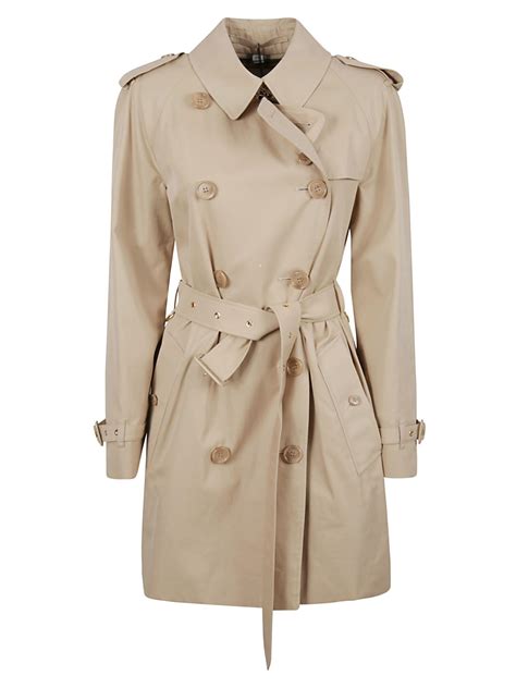 burberry trenchcoat im just mobbin like that|Burberry waterloo trench coat size.